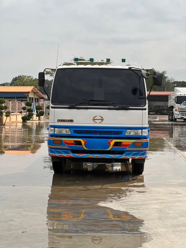 HINO 212 แรง บรรทุกน้ำ แท็งก์จุ 6,000 ลิตร HINO 212 แรง บรรทุกน้ำ แท็งก์จุ 6,000 ลิตร