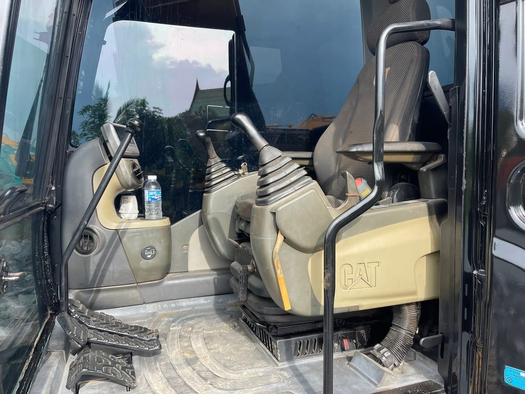 CAT312D2GC ชุดจดทะเบียน ไฟฟ้าครบ เครื่องปั้มแห้ง CAT312D2GC ชุดจดทะเบียน ไฟฟ้าครบ เครื่องปั้มแห้ง