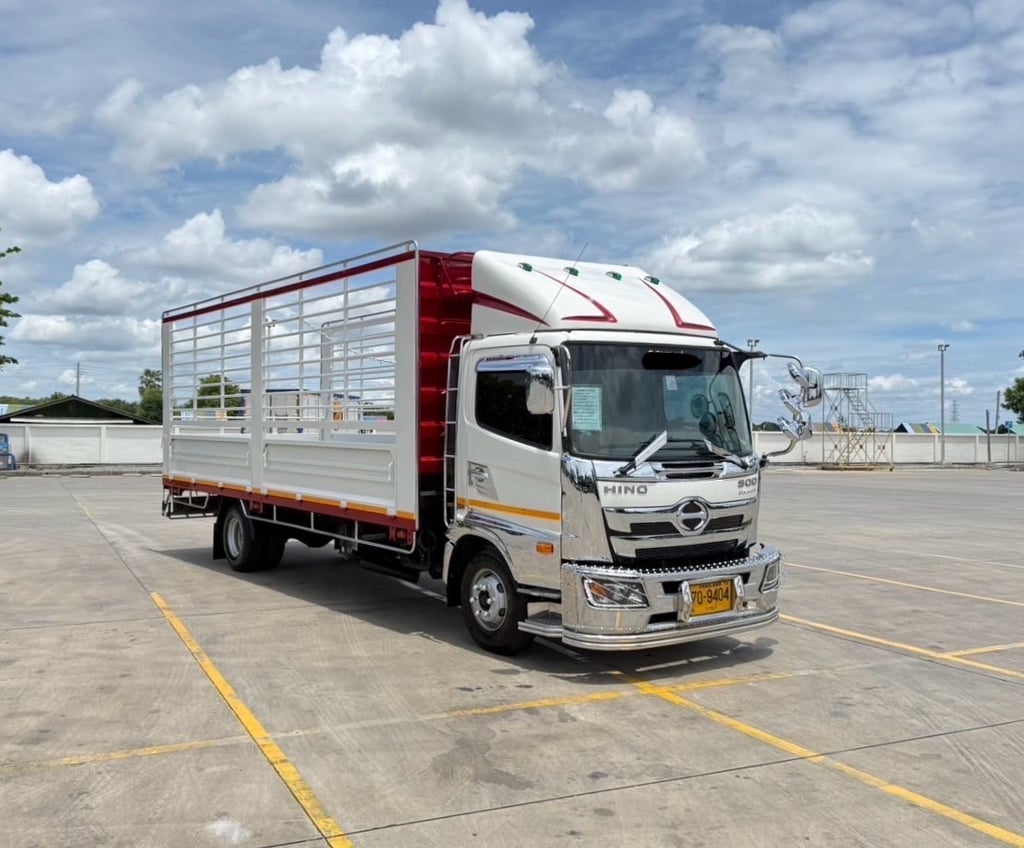 HINO NEW FC9J 175 ปี 2566 ยาว 6.60 เมตร ไมล์ 195,147.กิโล HINO NEW FC9J 175 ปี 2566 ยาว 6.60 เมตร ไมล์ 195,147.กิโล
