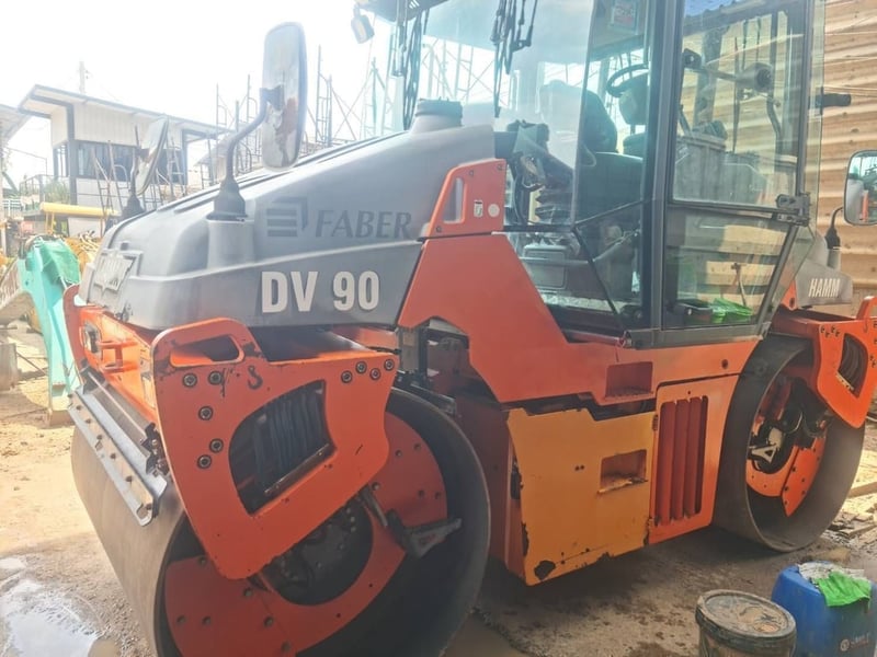 HAMM รุ่น DV90VV รถบท เบรกดาว ขนาด 9.5 ตัน เก๋งแอร์เย็น