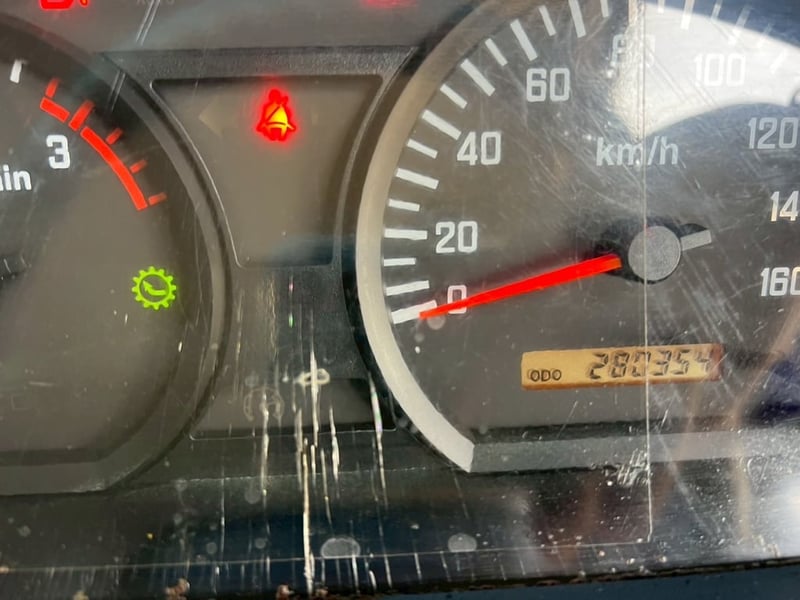 ISUZU FXZ 300 แรง หัวคัดซี   ยาว 6.30 เมตร ปี 2558