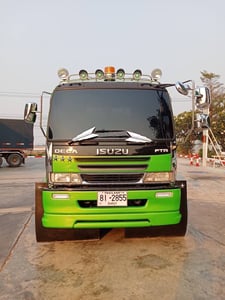 SUZU FTR 200 แรง 6ล้อทุกน้ำ แท็งก์จุ 6000 ลิตร