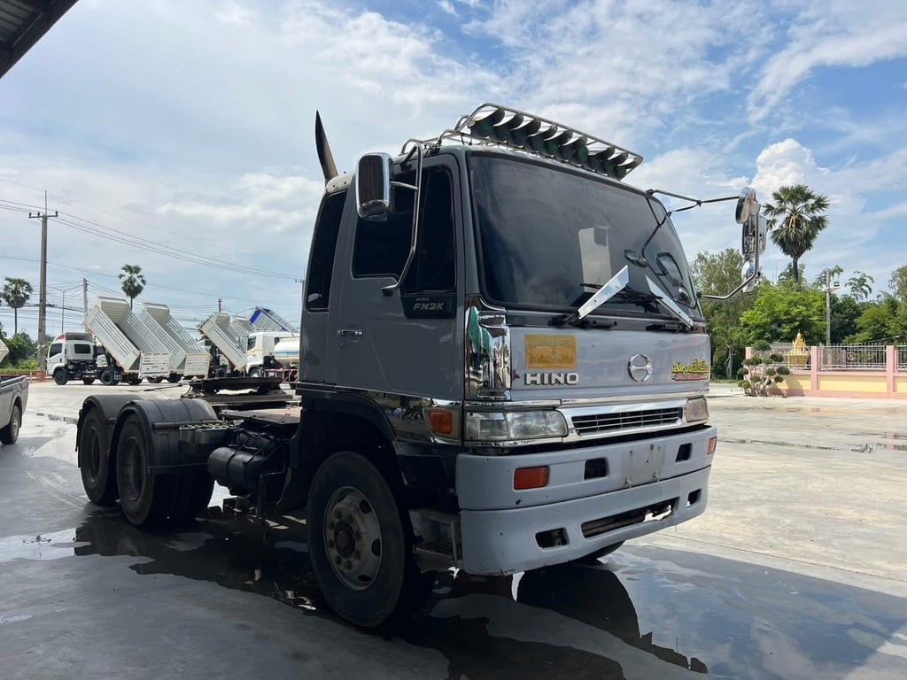 หัวลาก 2K 260 แรง ตามสภาพ หรือเก็บงานคุยกันได้ ปี 2540 หัวลาก 2K 260 แรง ตามสภาพ หรือเก็บงานคุยกันได้ ปี 2540