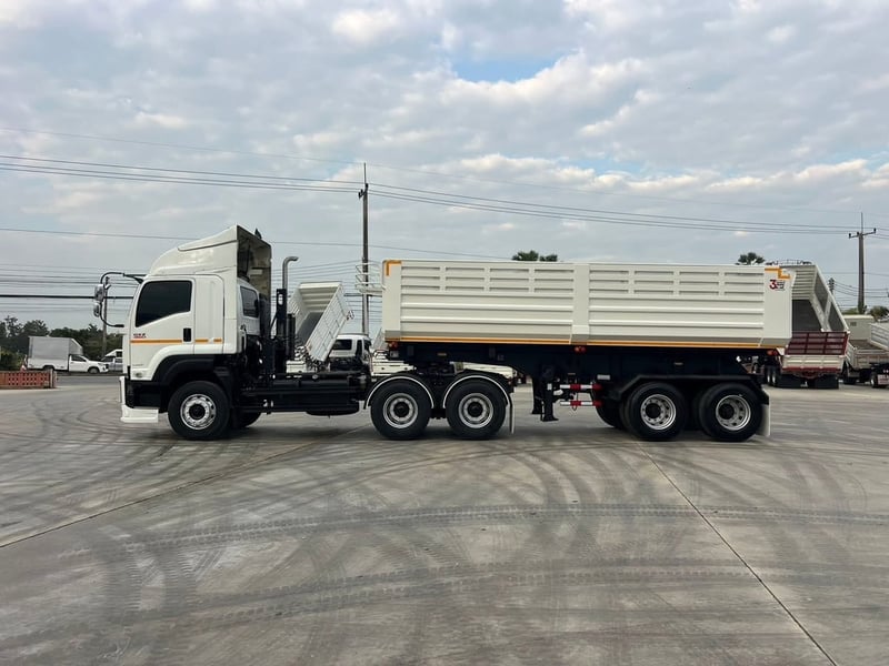 ISUZU GXZ 360 ปี 2566 หัวลากพร้อมหาง เซมิดัมพ์สามมิตร ISUZU GXZ 360 ปี 2566 หัวลากพร้อมหาง เซมิดัมพ์สามมิตร