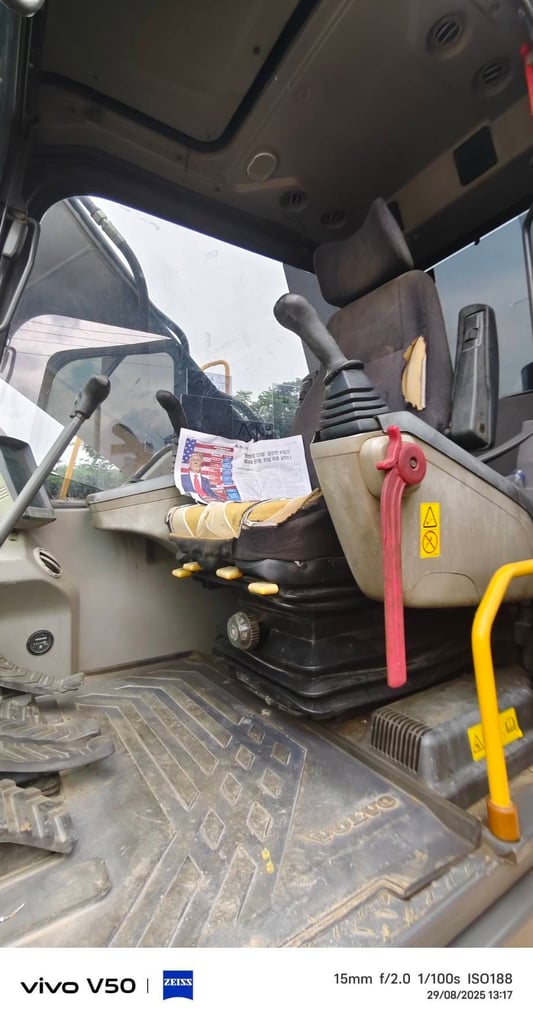 ขายครับVOLVO EC210D ชั่วโมง6500 เอกสารอินวอยผม ขายครับVOLVO EC210D ชั่วโมง6500 เอกสารอินวอยผม