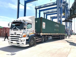 HINO วิกเตอร์ 344 มือเดียว ออกป้ายแดงมา HINO วิกเตอร์ 344 มือเดียว ออกป้ายแดงมา