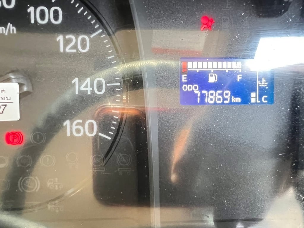 6ล้อดั้มพ์ HINO 175 ไมล์ 77,869 กิโล กะบะสามมิตร 3 คิว  ปี 2565 