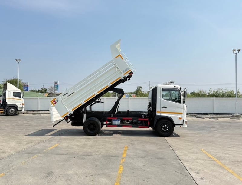 ไมล์ 9,991 กิโล❗️HINO NEW FC9J  210 ปี 2567 ดั้มพ์ 5 คิว