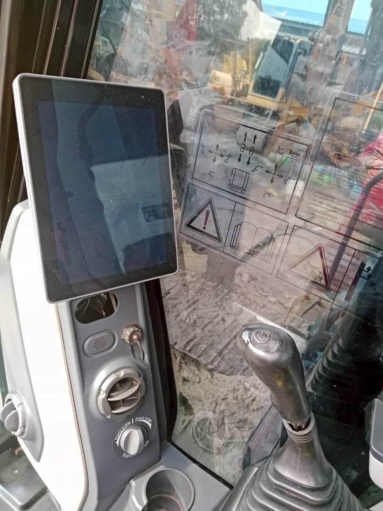 ไมล์ ช.ม 7000❗️SANY รุ่น SY215C ตัวล่าสุด  สตาร์ทปุ่ม ไม่ใช้กุญแจ