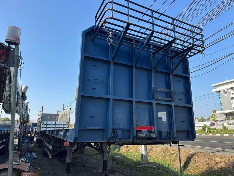 ขายหางพื้นเรียบ 3 เพลา ยาว.12.50.เมตร  มี.5 หาง 