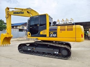 ไมล์ ชม.8000❗️PC210-10MO เล่มทะเบียน