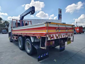 HINO เมก้า 380 ปี 2557 ติดเครน 5 ตัน HINO เมก้า 380 ปี 2557 ติดเครน 5 ตัน