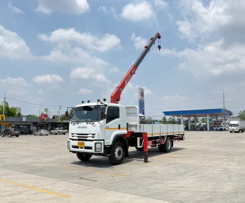เข้าใหม่❗️ISUZU FTR 240 ติดเครน 5 ตัน