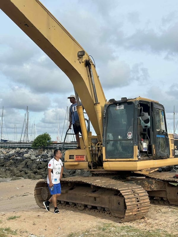 Pc200-8mo บูมยาว 16 เมตร รถทำงานทุกวัน