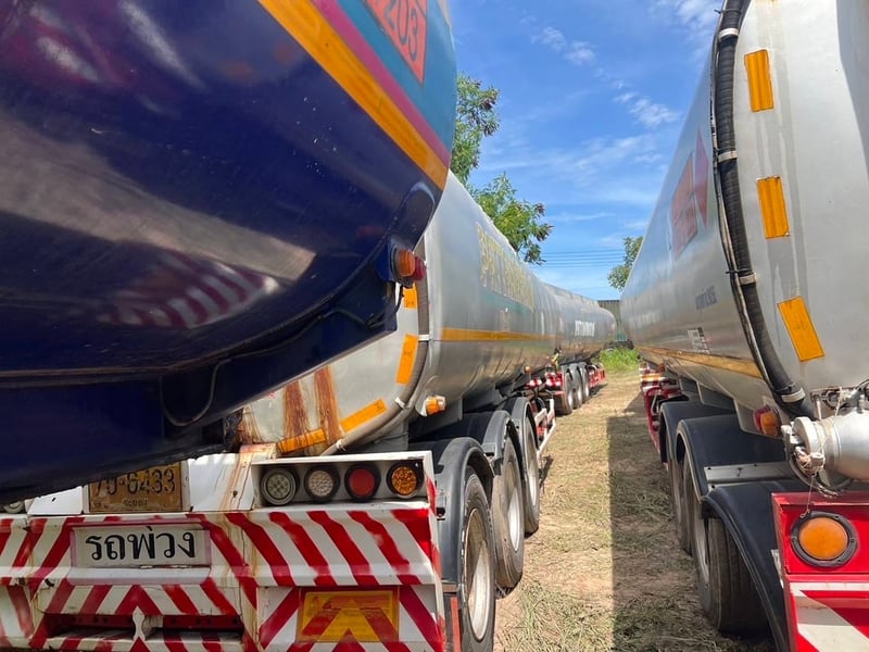 ขายหางแท็งก์ 3 เพลา ปี 2552 ถังน้ำมัน โหลดล่าง