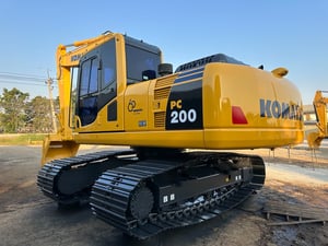 ไมล์ ชม 4,600❗️KOMATSU PC200-8MO PM 7000 ไมล์ ชม 4,600❗️KOMATSU PC200-8MO PM 7000
