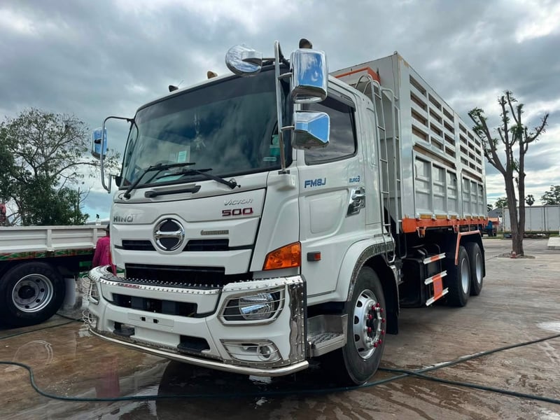 HINO FM8J 260 ดั้มพ์หินทราย ไมล์ 117,961 กิโล ปี 2566 HINO FM8J 260 ดั้มพ์หินทราย ไมล์ 117,961 กิโล ปี 2566