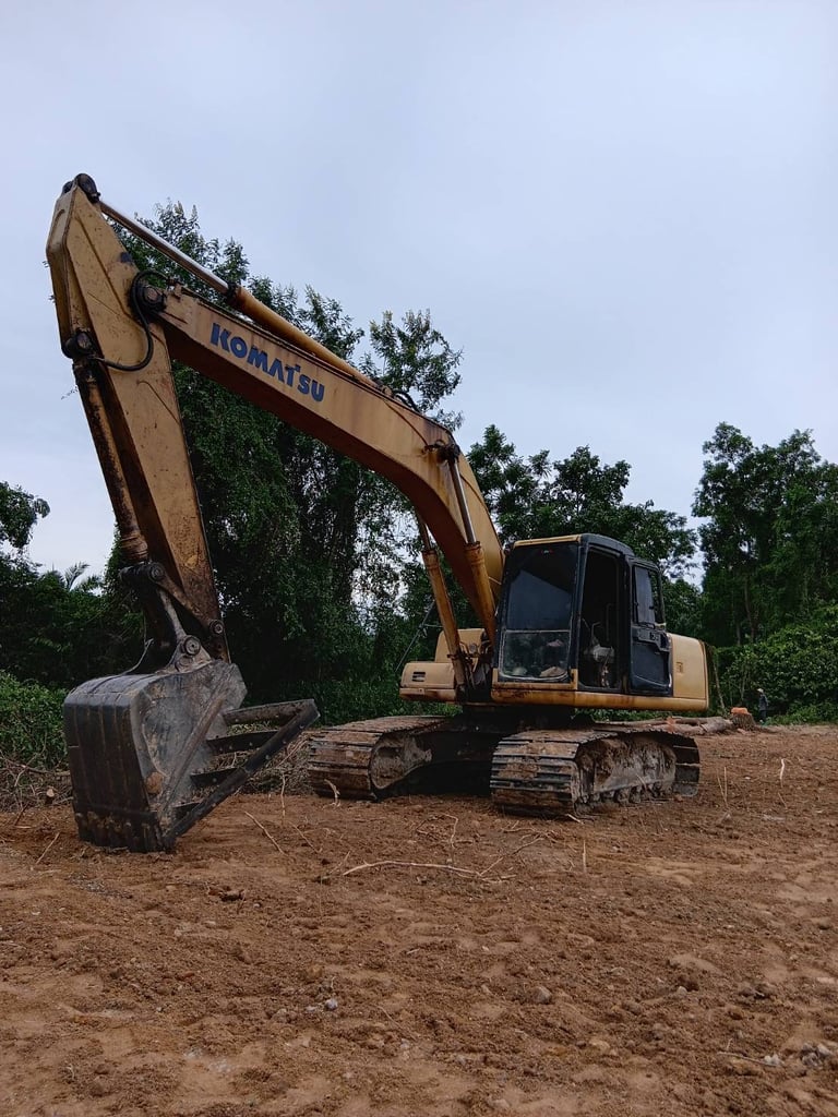Komatsu Pc200-6 เล่มทะเบียน รถพร้อมใช้