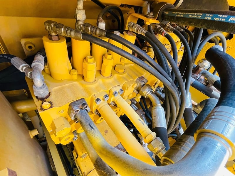 CAT320D2GC ไฟฟ้าครบ  ระบบพร้อม เล่มทะเบียน