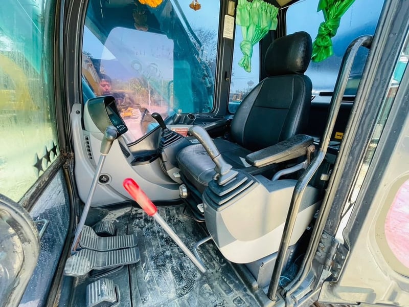 SK200-8YN11 เครื่องปั๊มแห้ง ระบบดีมาก เอวแน่นเฟรมสวย โซ่ช่วงล่างดี เล่มทะเบียน   ราคา 950,000.บาท 📞094-653-6339 อิฐ