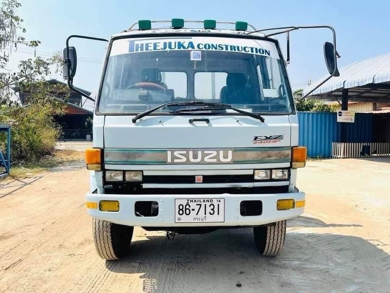 ISUZU 240 สองเพลา ร้อกกี้ 6 เกียรใหญ่