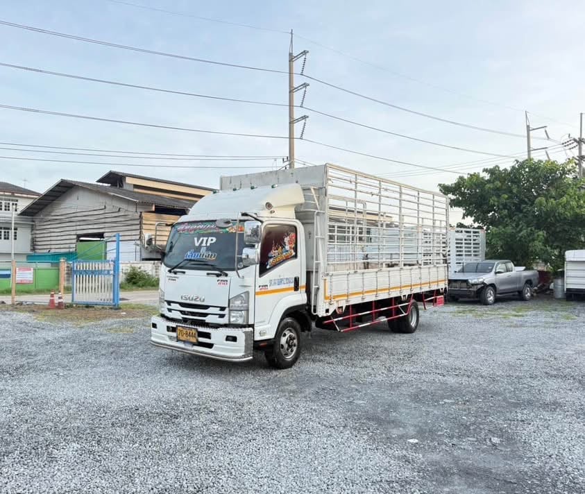 FRR 210 แรง ปี 2561 ยาว 6.50.เมตร ไมล์ 423,374 กิโล FRR 210 แรง ปี 2561 ยาว 6.50.เมตร ไมล์ 423,374 กิโล