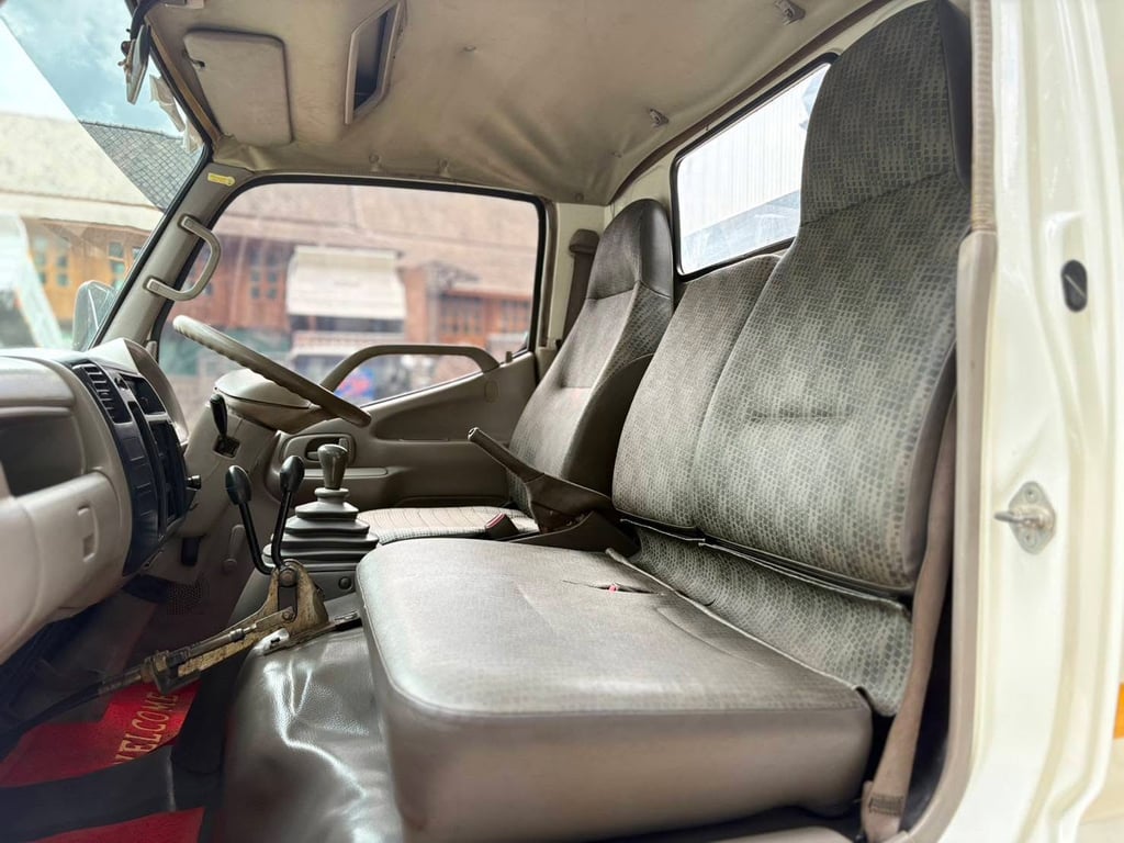 HINO DUTRO 136 ปี 2551 ดั้มพ์ 3 คิว HINO DUTRO 136 ปี 2551 ดั้มพ์ 3 คิว