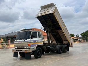 HINO F18 เดิมๆ ปี 2533 ไมล์ 2 แสนก่วา HINO F18 เดิมๆ ปี 2533 ไมล์ 2 แสนก่วา