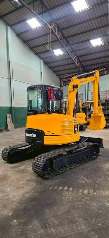KOMATSU PC40FR (เก่าญี่ปุ่น) 4 ตัน เครื่องดีปั๊มแรง