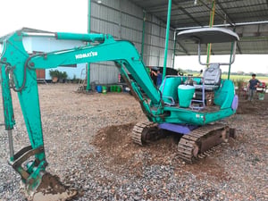 KOMATSU PC10-7 พร้อมใช้  เดิมๆทั้งคัน