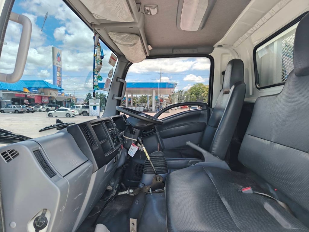 ไมล์ 46,427 กิโลิ❗️ISUZU NMR 130 ปี 2566 6ล้อดั้มพ์ 3 คิว