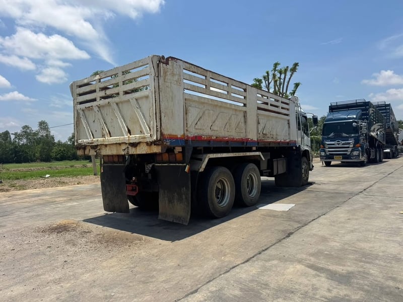 ISUZU เดก้า 320 เกียร์อีตั้น ดั้มพ์หินทราย ปี 2550