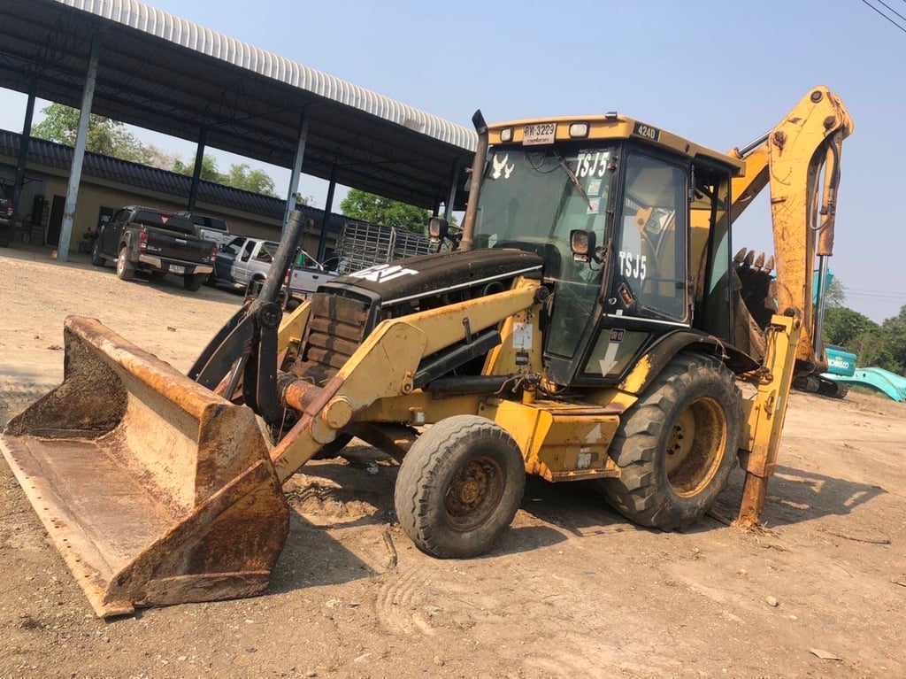 CATERPILLAR 424D หน้าตักหลังขุด ไฟฟ้าครบ แอร์เย็น CATERPILLAR 424D หน้าตักหลังขุด ไฟฟ้าครบ แอร์เย็น