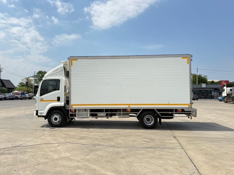 เข้าใหม่❗️ไมล์ 2 หมื่น❗️NEW FRR 190 ตู้เย็นติดลบ-20 องศา เข้าใหม่❗️ไมล์ 2 หมื่น❗️NEW FRR 190 ตู้เย็นติดลบ-20 องศา