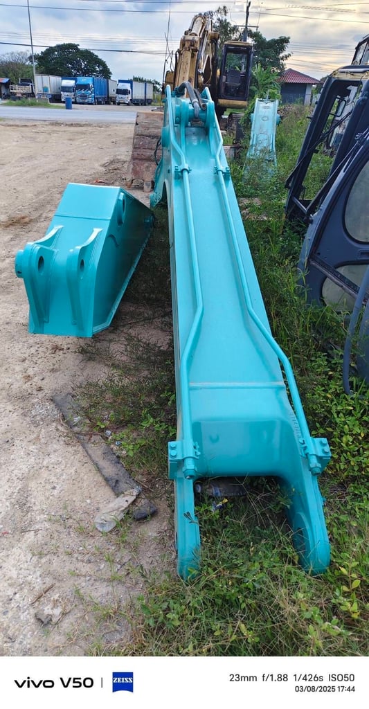 ขายบูมอาร์ม แบคโฮ SK200-6-6-8 KOBELCO สภาพสวยๆ ขายบูมอาร์ม แบคโฮ SK200-6-6-8 KOBELCO สภาพสวยๆ