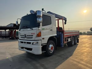 HINO FM2P 380 สองเพลา (เฟืองเร็ว)  ติดเครน 5 ตัน