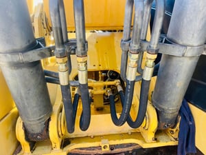 CAT312D2 เก่าญี่ปุ่น เล่มทะเบียน มือเดียวป้ายแดง 