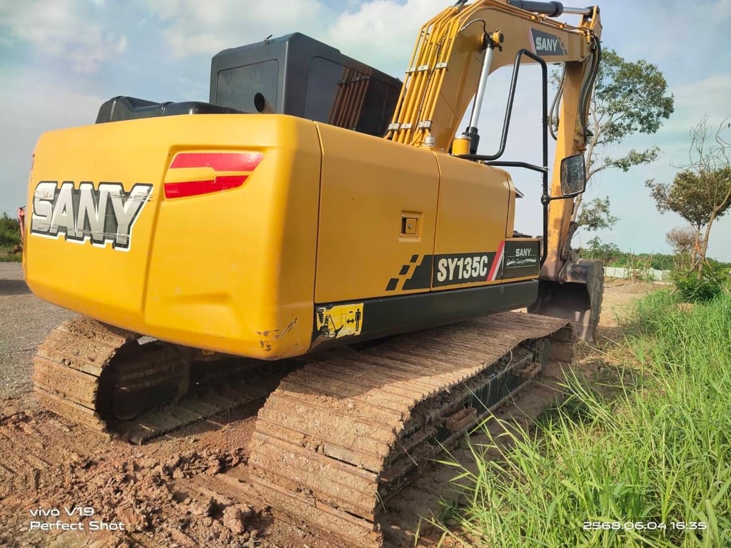 SANY SY135C ไมล์ 3,000 ซ.ม เอกสารอินวอยฝ