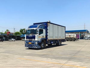 ISUZU FTR 240 MT ตู้แห้ง 10 บาน 