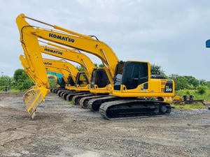 PC200-8MO จอเหลืองกล้องหลัง เครื่อง-ปั๊มแห้ง PC200-8MO จอเหลืองกล้องหลัง เครื่อง-ปั๊มแห้ง