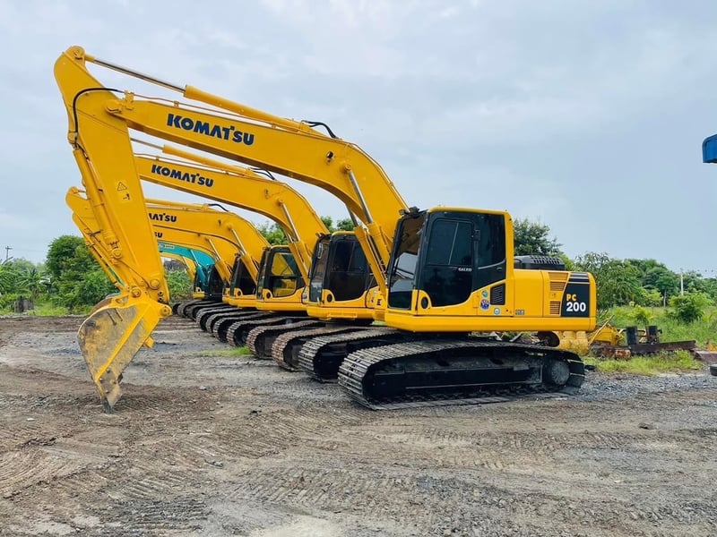 PC200-8MO จอเหลืองกล้องหลัง เครื่อง-ปั๊มแห้ง PC200-8MO จอเหลืองกล้องหลัง เครื่อง-ปั๊มแห้ง