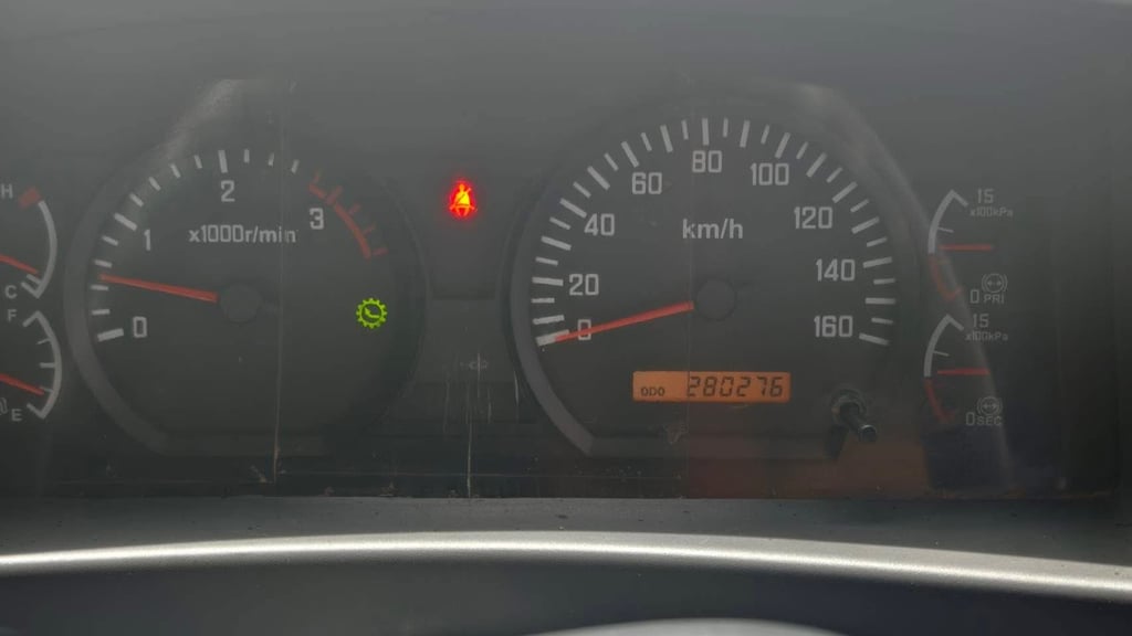 ขายด่วน หัวคัดซี อีซุซุ 300 แรง ปี 2558