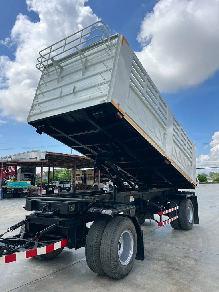 ลูกพ่วงดัมพ์ สามมิตร 2 เพลา ยาว 6.00 ม. ลูกพ่วงดัมพ์ สามมิตร 2 เพลา ยาว 6.00 ม.