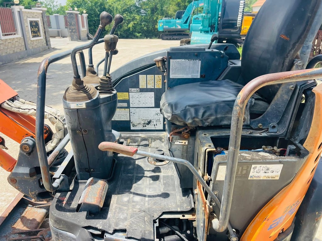 Hitachi Zx20U เดิมๆ ใช้น้อย เครื่องปั๊มแห้ง ระบบดี