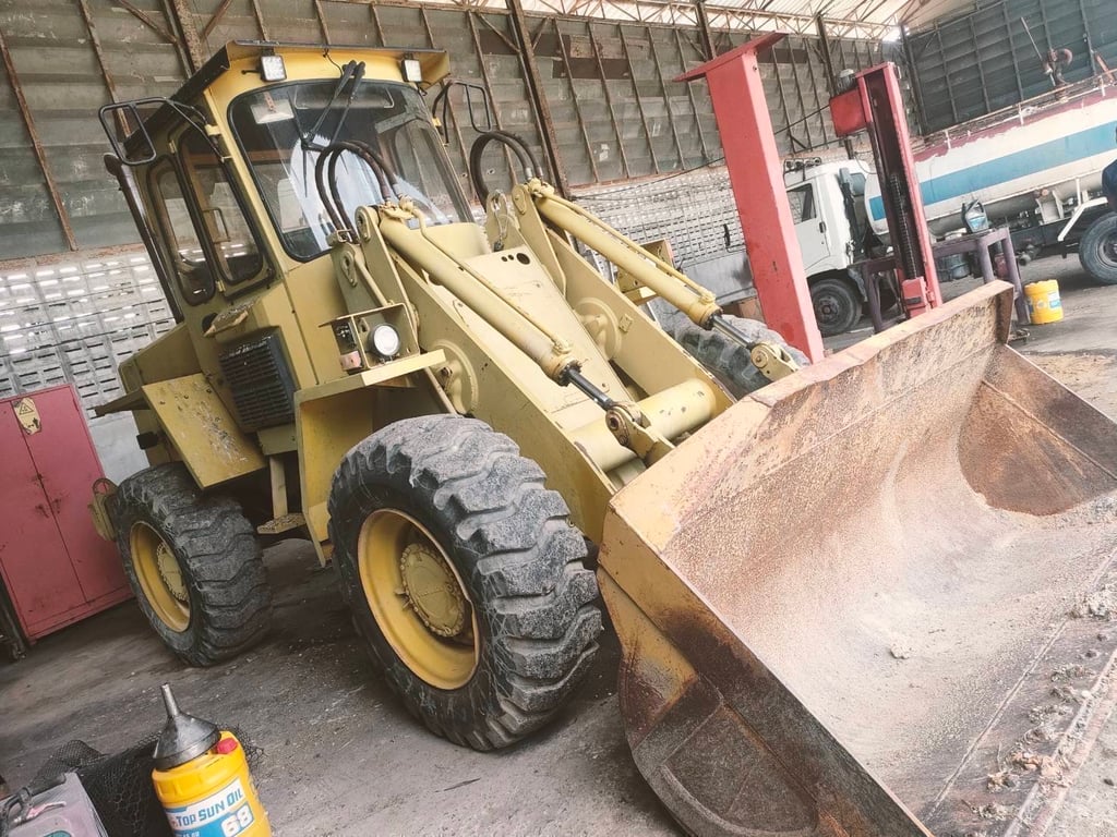 VOLVO รุ่นXL50 เทียบเท่า 920CAT เก๋งแอร์ VOLVO รุ่นXL50 เทียบเท่า 920CAT เก๋งแอร์