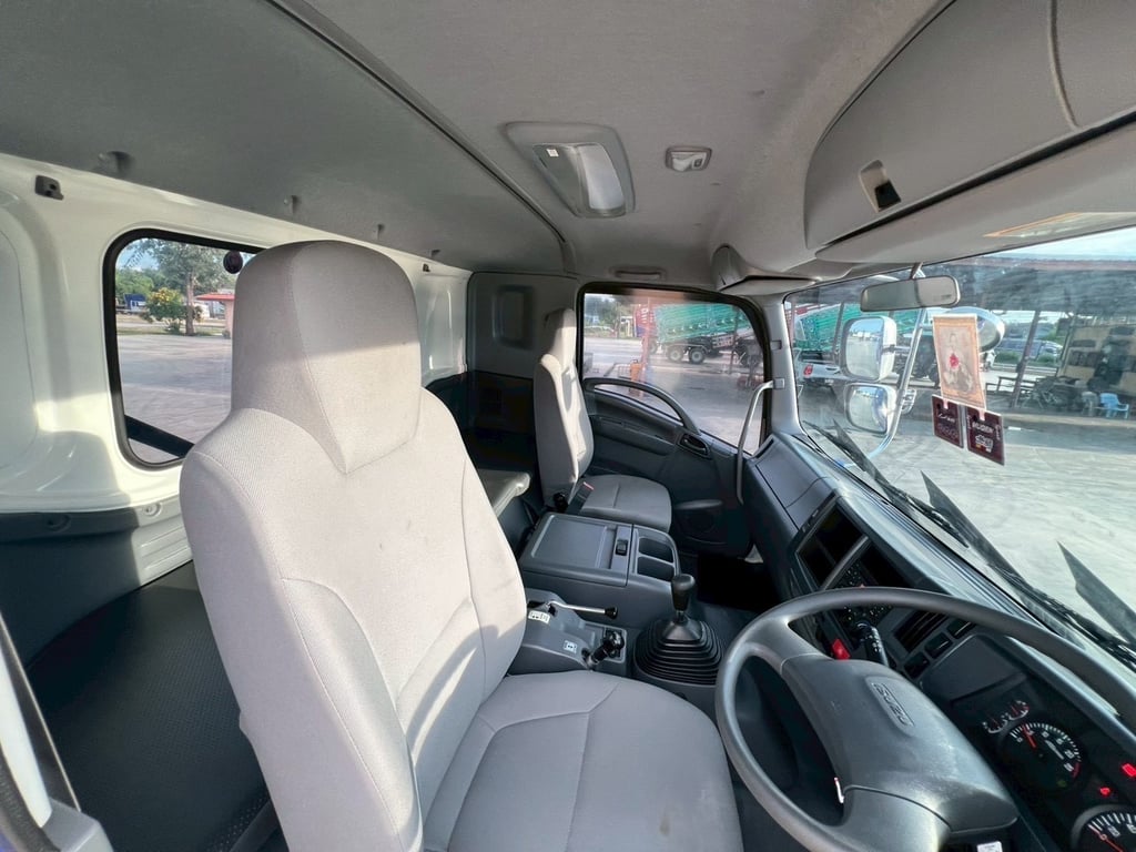 ISUZU GXZ 360 MT หัวลาก12ล้อ  มีระบบ ดั้มพ์พรัอมใช้ ไมล์ 92,050 กิโล