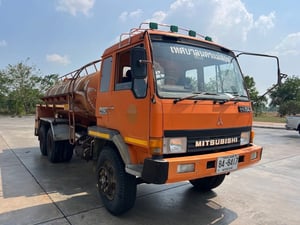 10ล้อ TD 190 แรง บรรทุกน้ำ สวยๆ เดิมๆไมล์นิดเดียว 10ล้อ TD 190 แรง บรรทุกน้ำ สวยๆ เดิมๆไมล์นิดเดียว