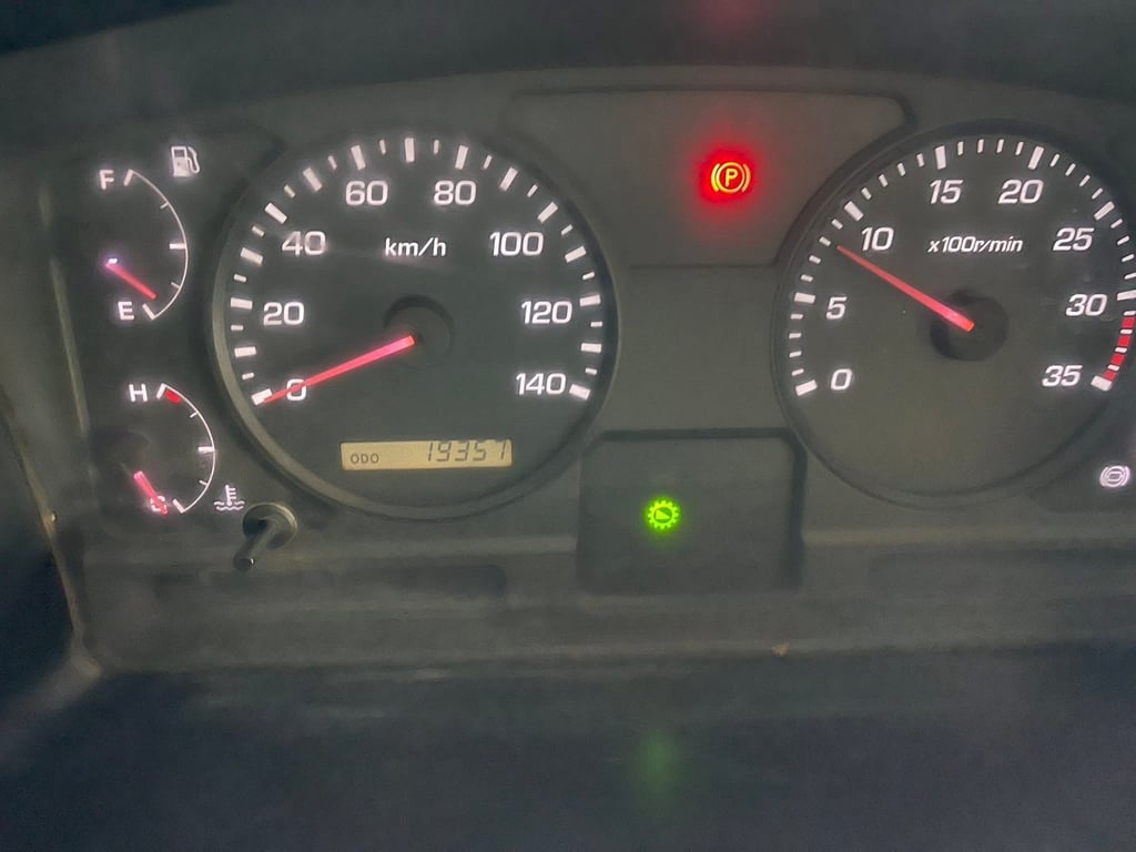 MITSUBISHI FUSO FM 270แรงม้า รถบรรทุก 10ล้อ กึ่งพ่วงตู้ห้องเย็น ปี2017