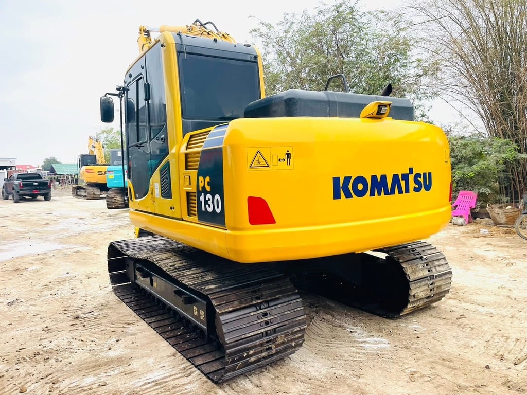 เข้าใหม่❗️ไมล์ 3200 ชม❗️PC130-8MO จอเหลือง เข้าใหม่❗️ไมล์ 3200 ชม❗️PC130-8MO จอเหลือง