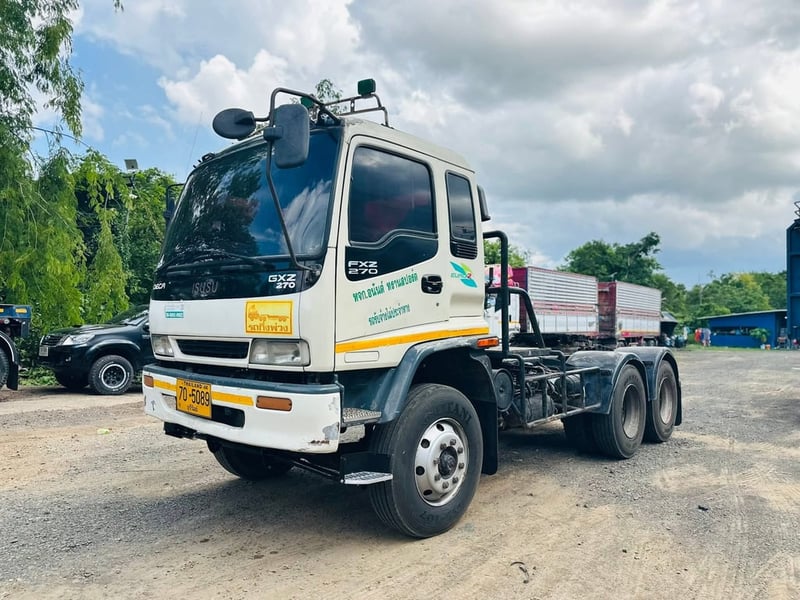 ISUZU 270 ยูโร1 ปี 2545( เครื่องส้ม ) หัวลากพร้อมหางพื้นเรียบ 3 เพลา